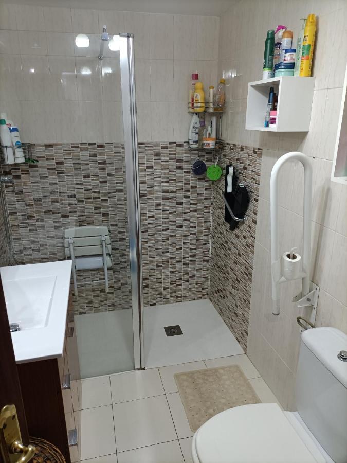 Apartamento Habitación con vistas en Bádames compartido el piso con el propietario y otros huéspedes Exterior foto