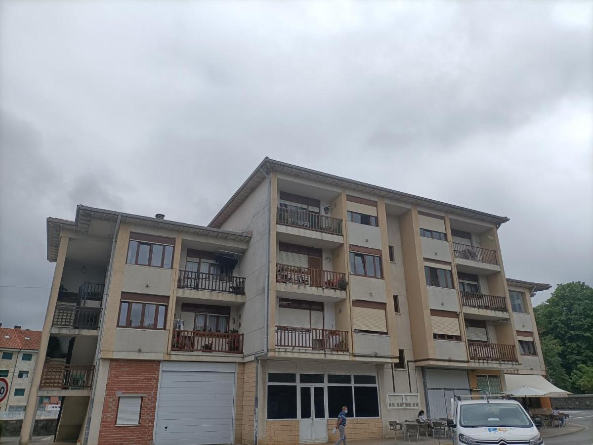 Apartamento Habitación con vistas en Bádames compartido el piso con el propietario y otros huéspedes Exterior foto